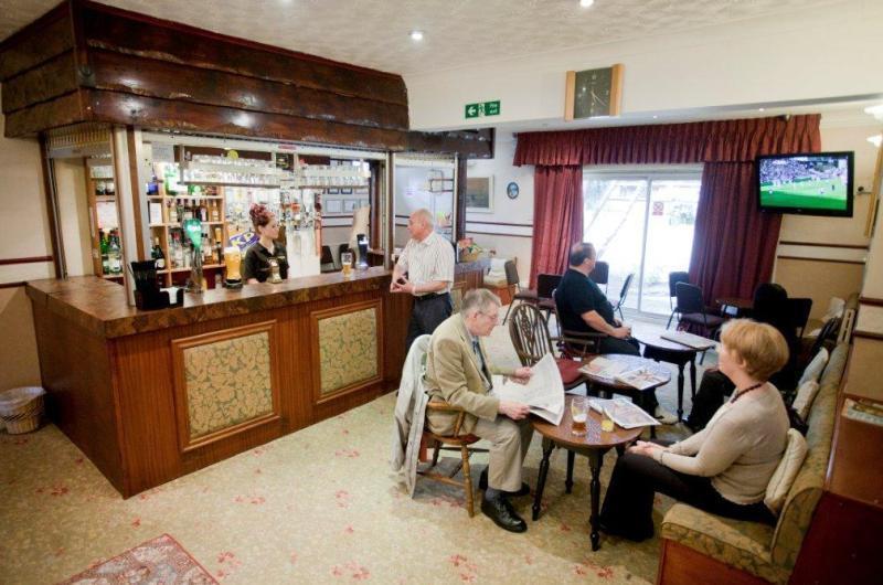 Hawthorn Hotel Редклифф Экстерьер фото