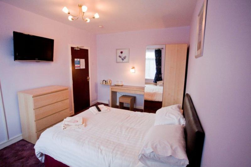 Hawthorn Hotel Редклифф Экстерьер фото